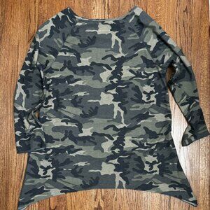 Kim & Cami Camouflage "camo" tunic shirt 1X